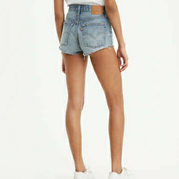 Levi’s Button Fly 501 Super Short Shorts NWT 30 - Picture 3 of 10